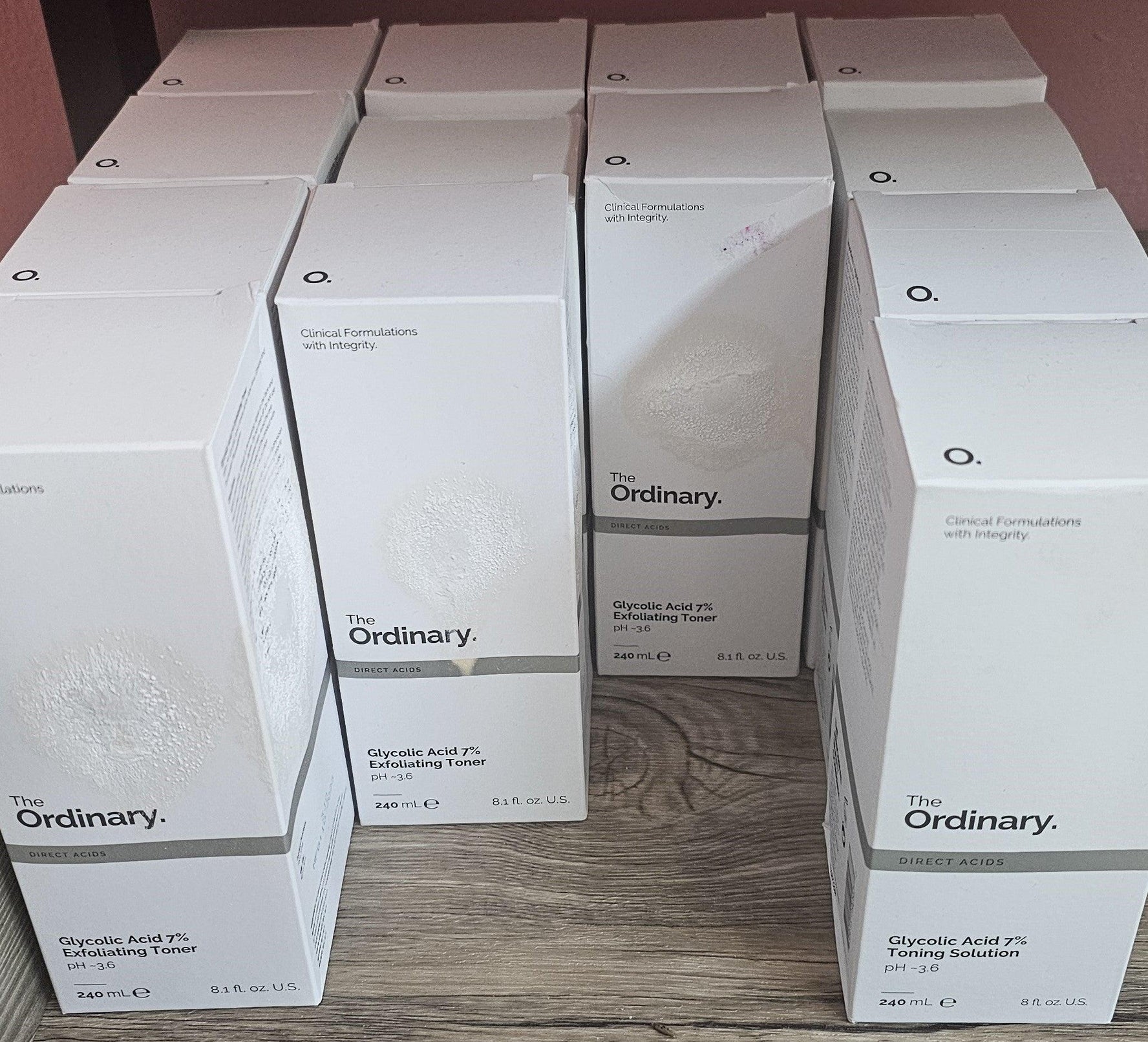 ***PRODUCTO DERRAMADO***[THE ORDINARY] Glycolic Acid 7% Toning Solution 240ml
