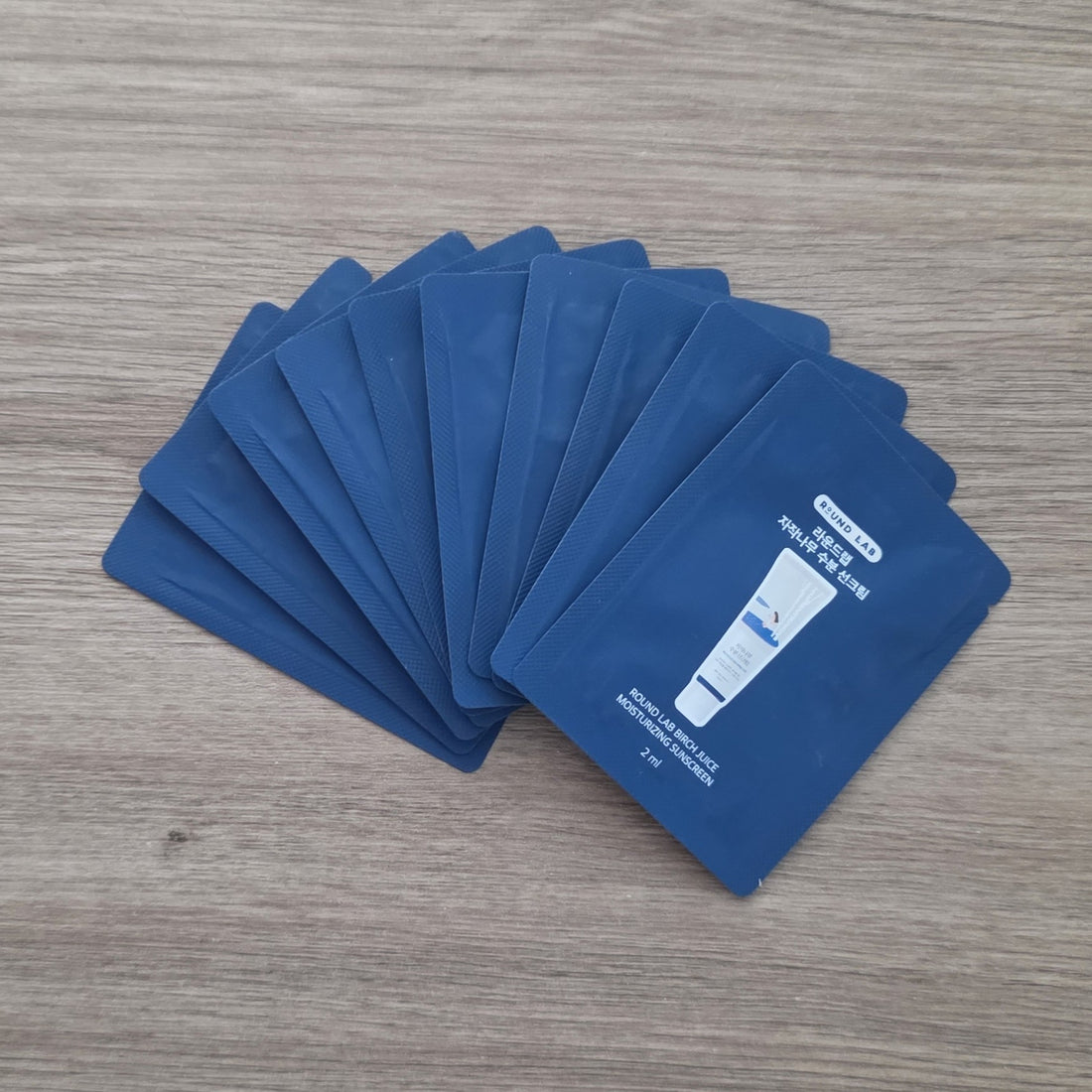 [ROUND LAB] Birch Juice Moisturizing Sun Cream 10 muestras de 2ml c/u